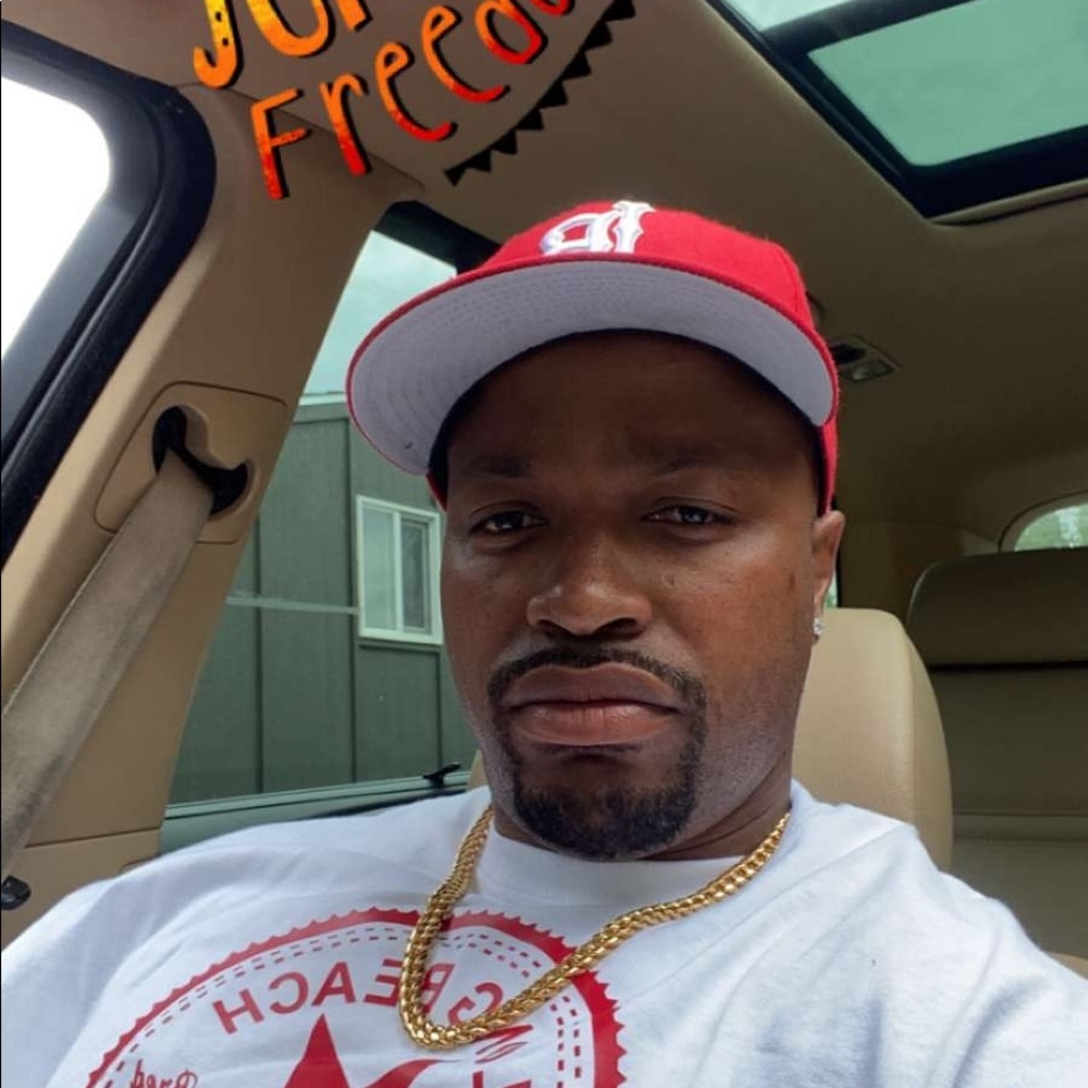 Meet your Posher, Deandre